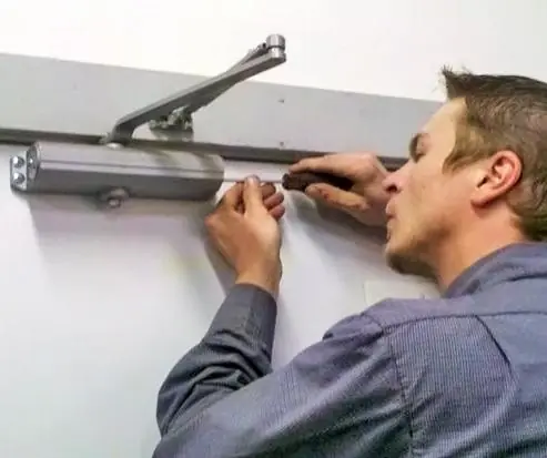 Установка герконов и доводчиков