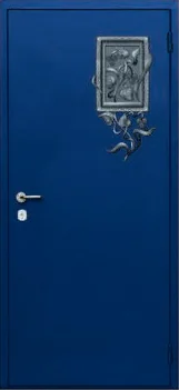 Декоративная отделка из художественной ковки на входной двери (121)