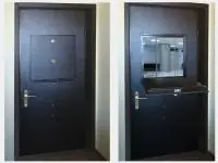 Кассовая дверь с выдвижным лотком в оружейную комнату 16