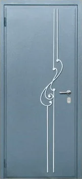 Декоративная отделка из художественной ковки на входной двери (46)