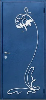 Декоративная отделка из художественной ковки на входной двери (30)