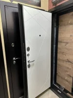 Входная дверь Маркус Мальта 3к белый матовый