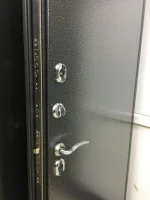 Входная дверь Маркус Термо серебро металл-металл