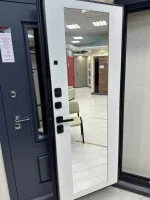 Входная дверь Маркус Парма Зеркало